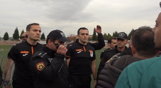 Bilecik 1969 Spor Kulübünden hakemlere tepsi