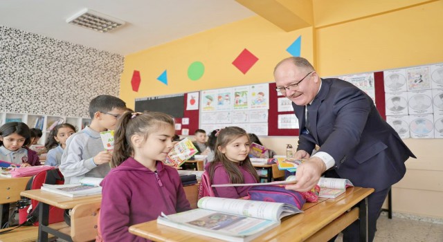 Bilginden öğrencilere en güzel hediye