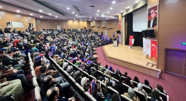 Bingölde Aile Bilinci konferansı yapıldı