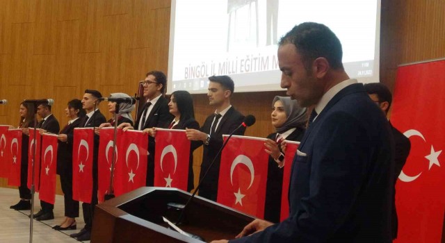Bingölde göreve yeni başlayan öğretmenlerden en anlamlı yemin