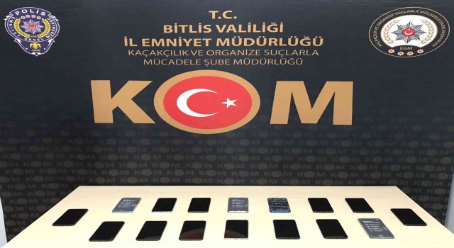 Bitliste 16 adet gümrük kaçağı telefon ele geçirildi