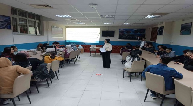 Bitlisteki öğrencilere “Ruh Sağlığı ve Psikolojik Dayanıklılık” eğitimi