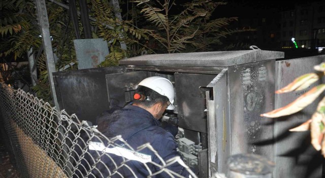 Bomba gibi patladı, akşamın karanlığını aydınlattı