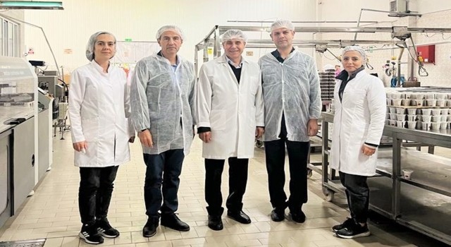 Bulgaristan Konsolosu Bozhilovdan Kardelen kestane şekerine tam not