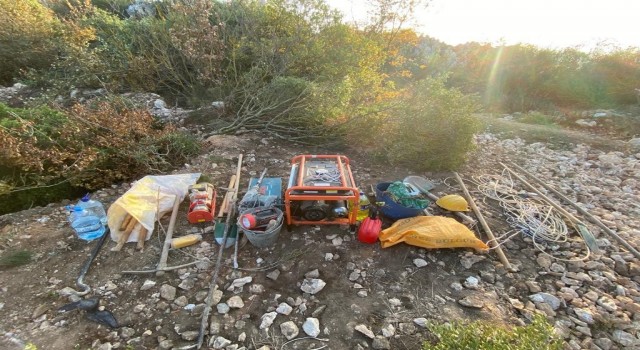 Bursada kaçak define kazısında 9 kişi suçüstü yakalandı