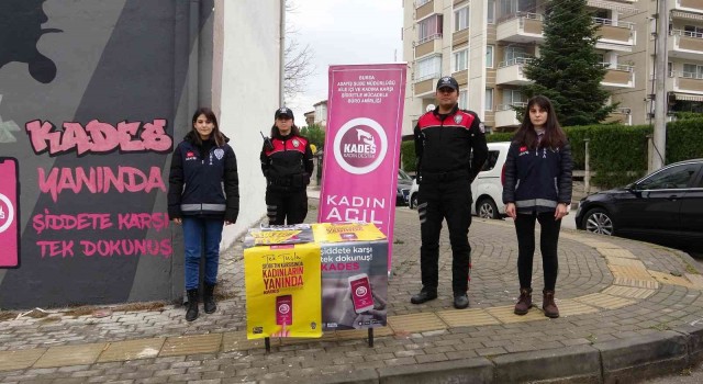 Bursada trafolar Susmak Şiddeti Gölgeler sözleriyle boyanarak farkındalık oluşturuldu
