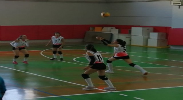 Büyükşehir Belediyesi voleybol takımı haftayı 3 puanla kapattı