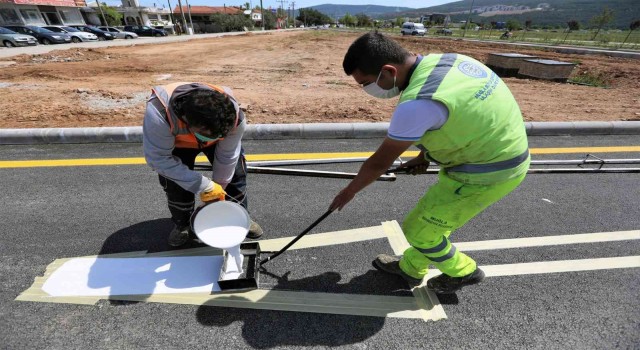 Büyükşehirden 8 Bin Km yol çizgi çalışması