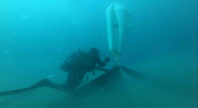 Çanakkale Boğazında 350 metrekare hayalet ağ çıkartıldı