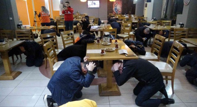 Çanakkalede çök, kapan, tutun tatbikatı yapıldı