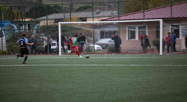 Çaydeğirmeni Belediyespor sahada rüzgar estirdi