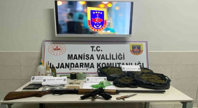 Cezaevindeki şahsın evinde uyuşturucu ve silahlar bulundu