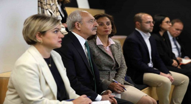 CHP lideri Kılıçdaroğlu, Londrada yatırım şirketi Blenheim Chalcotı ziyaret etti