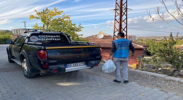 Çiçekdağı Belediyesi ihtiyaç sahiplerine tek tek ulaşılıyor