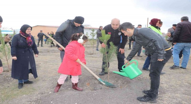 Çiftelerde sağlık şehitleri adına hatıra ormanı