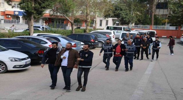 Cinayet şüphelileri adliyeye sevk edildi