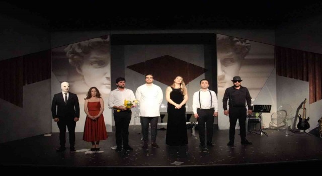 Çirkin 25. Uluslararası Ankara Tiyatro Festivalinde Ankaralılarla buluştu