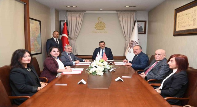 Çorumda Valilik ve Belediye arasında, 2. Etap Sokak Sağlıklaştırma” ve “Puduhepa” projesi için protokol imzalandı