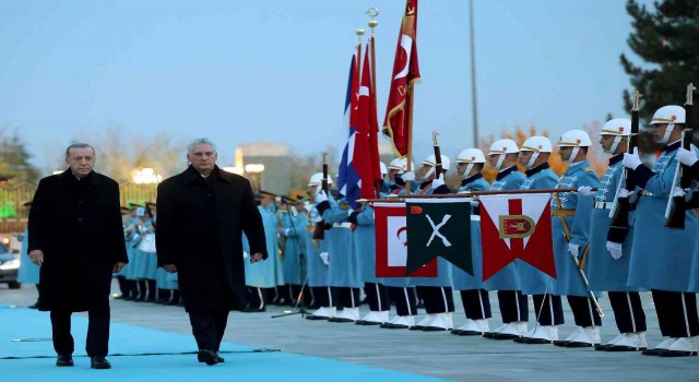 Cumhurbaşkanı Erdoğan, Küba Devlet Başkanı Bermudezi resmi törenle karşıladı