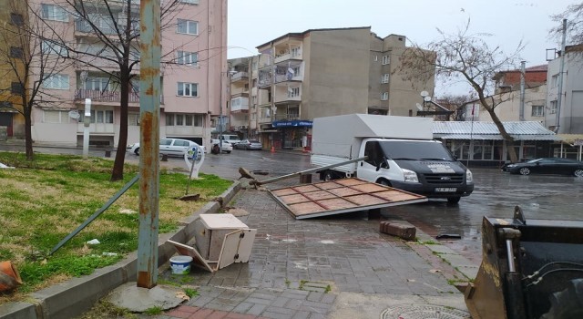 Denizliye kuvvetli rüzgar ve fırtına uyarısı