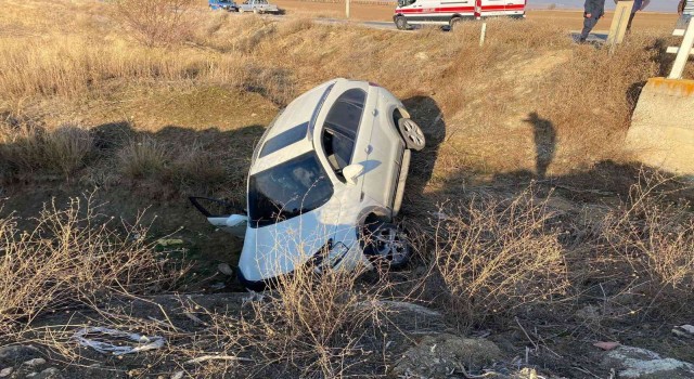 Dere yatağına uçan cipin sürücüsü yaralandı