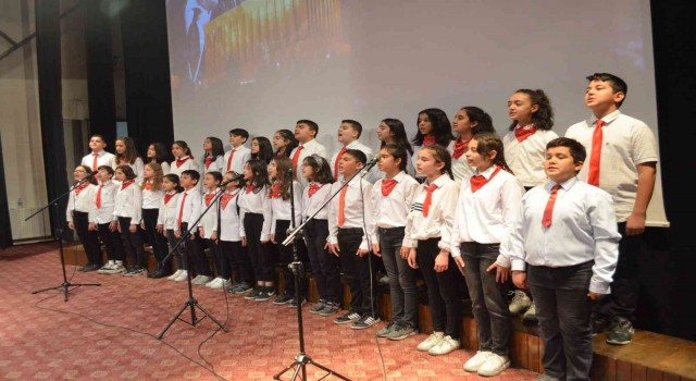 Develide Öğretmenler Günü Kutlandı