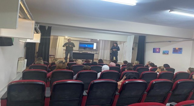 Didimli öğretmen ve veliler kadına şiddete karşı bilgilendirildi