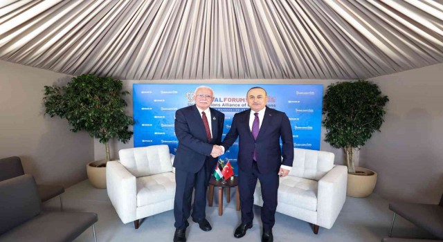 Dışişleri Bakanı Çavuşoğlu, Filistinli ve İspanyol mevkidaşları ile görüştü