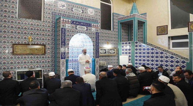 Diyanet İşleri Başkanı Erbaş, Varnalı Müslümanlarla bir araya geldi