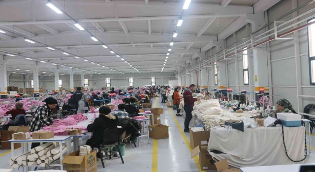 Diyarbakır Tekstil OSBde iki fabrika daha faaliyete girdi, istihdam sayısı 4 bine ulaştı