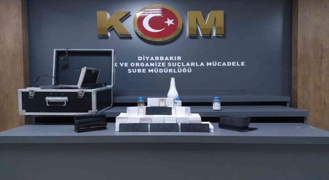 Diyarbakırda sahte dolar malzemesiyle yakalanan Honduraslı tutuklandı
