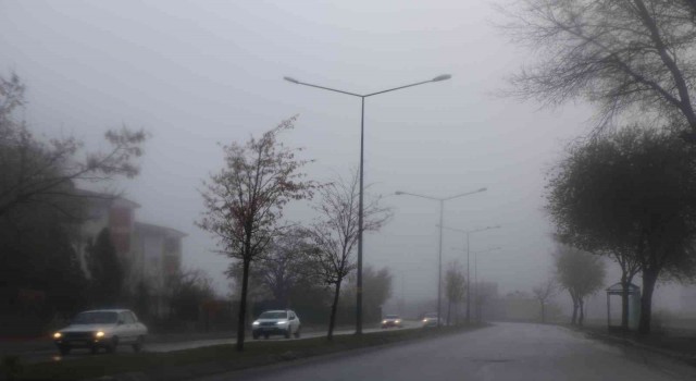 Doğuda sabah saatlerinde sis hakim oldu, yüksek kesimlerde kar bekleniyor