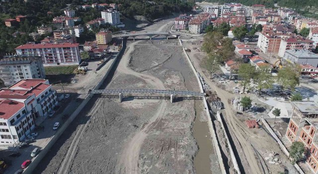 DSİden Ezine Çayında hümmalı çalışma