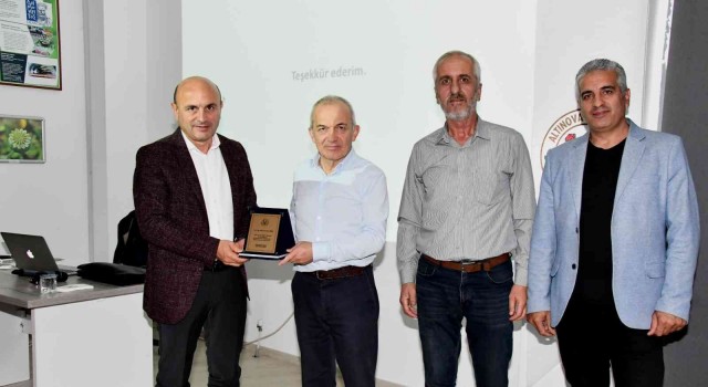 Dünyada ve Türkiyede Botanik Bahçeler ele alındı