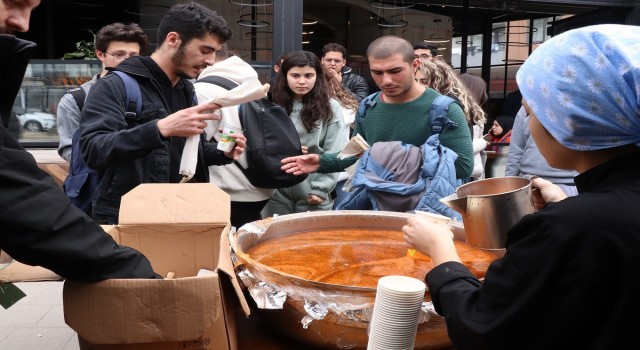 Düzce Belediyesi, yaraların sarılması için mücadele ediyor