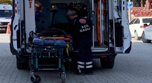 (Düzeltme) Konyada otomobiller çarpıştı: 2 yaralı