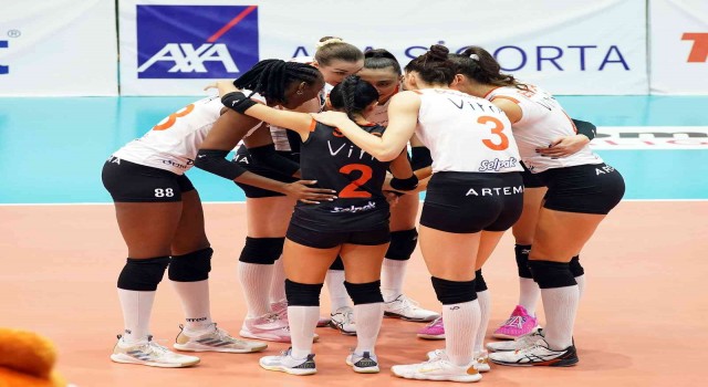 Eczacıbaşı, 5 günde iki maça çıkacak