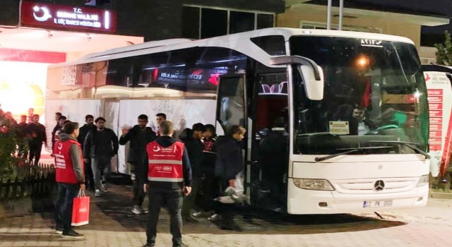 Edirnede yakalanan 413 göçmen sınır dışı edildi