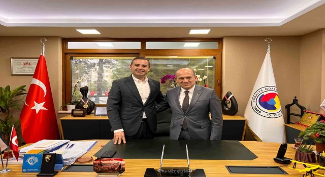 Edremit Ticaret Odasına, CHP Genel Başkan Yardımcısı Akında ziyaret