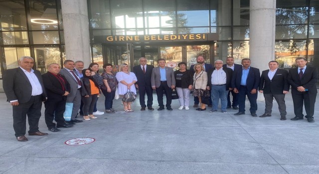Edremitli muhtarlar KKTCnin Cumhuriyet Bayramına katıldı