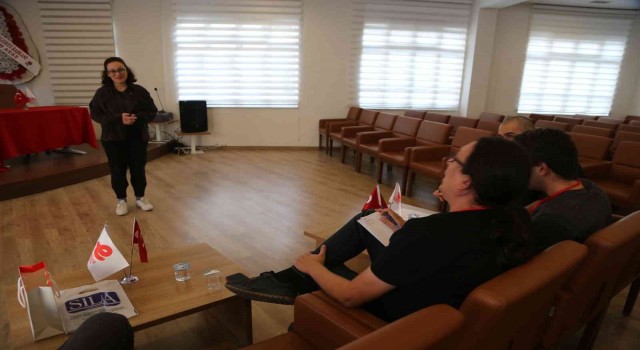 Efeler Belediyesi Şehir Tiyatrosu yeni yeteneklerini aradı
