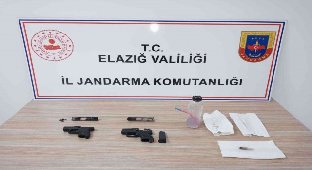 Elazığda ruhsatsız silah ele geçirildi