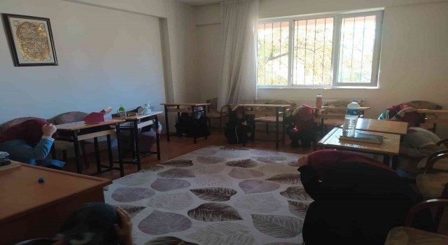 Erzincanda Kuran kurslarında çök- kapan- tutun ve tahliye tatbikatı gerçekleştirildi