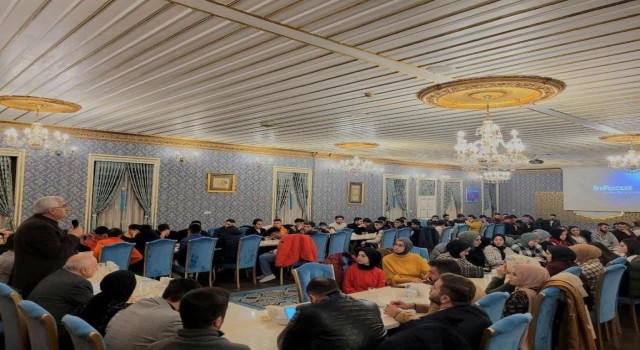 Erzurumda İlk oyum Erdoğana, ilk oyum AK Partiye gençlik buluşması