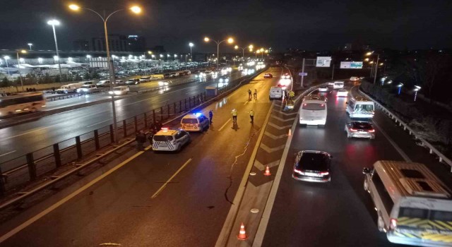 Esenlerde yolun karşısına geçmeye çalışan kişiye otomobil çarptı: 1 ölü