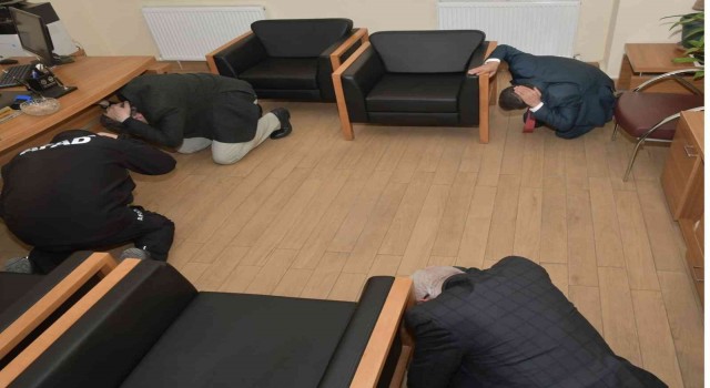 Eskişehirdeki KYK yurtlarında deprem tatbikatı yapıldı
