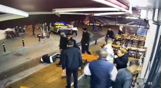 Fatihte 16 yaşındaki gencin öldürüldüğü anlar kamerada