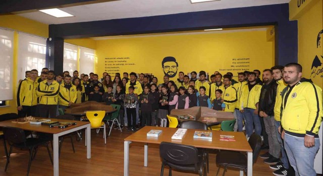 Fenerbahçeli Koray Şenerin ismi bu kütüphanede yaşatılacak