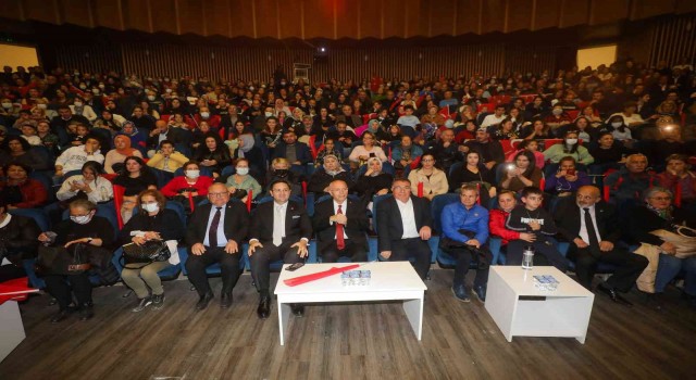 Gazi Mustafa Kemal Atatürk Yenimahallede sevdiği şarkılarla anıldı