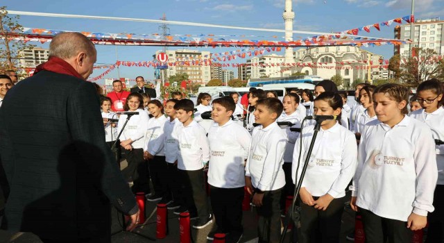 Gaziantepte Erdoğana Başlasın Türkiye Yüzyılı sürprizi